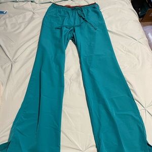 HeartSoul scrub bottoms-size small